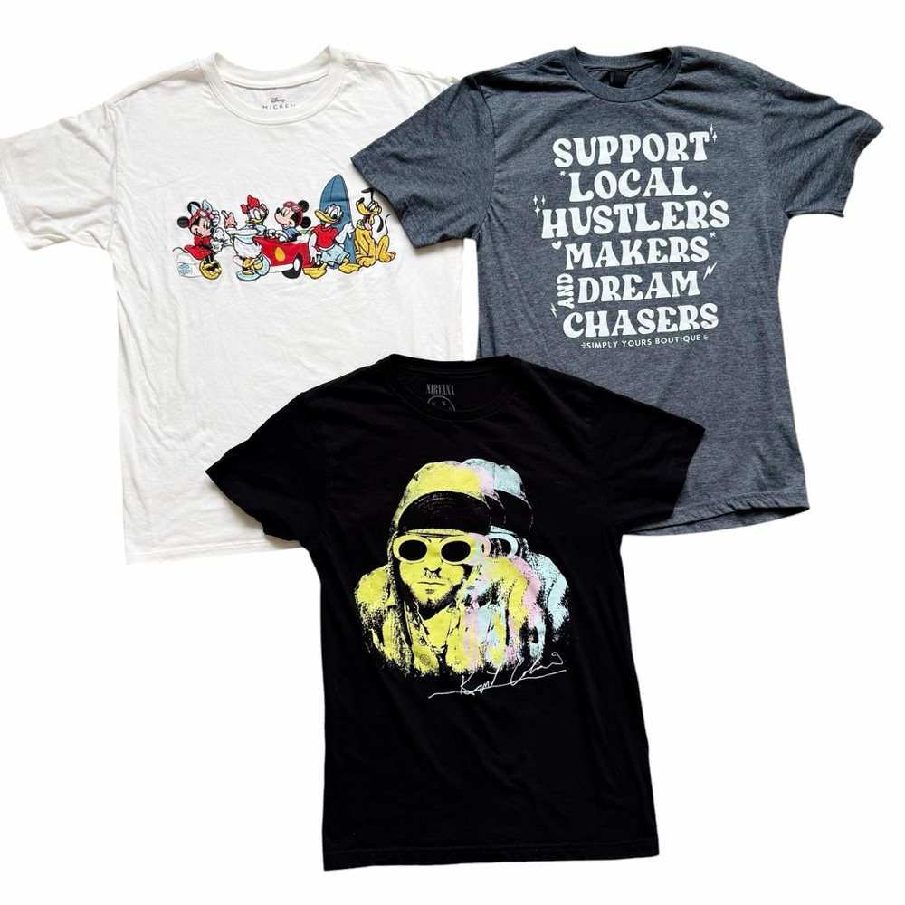 Graphic Tee Bundle Size Small